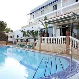 & Entre Pinos-adults Only Hotel Es Calo (Formentera)