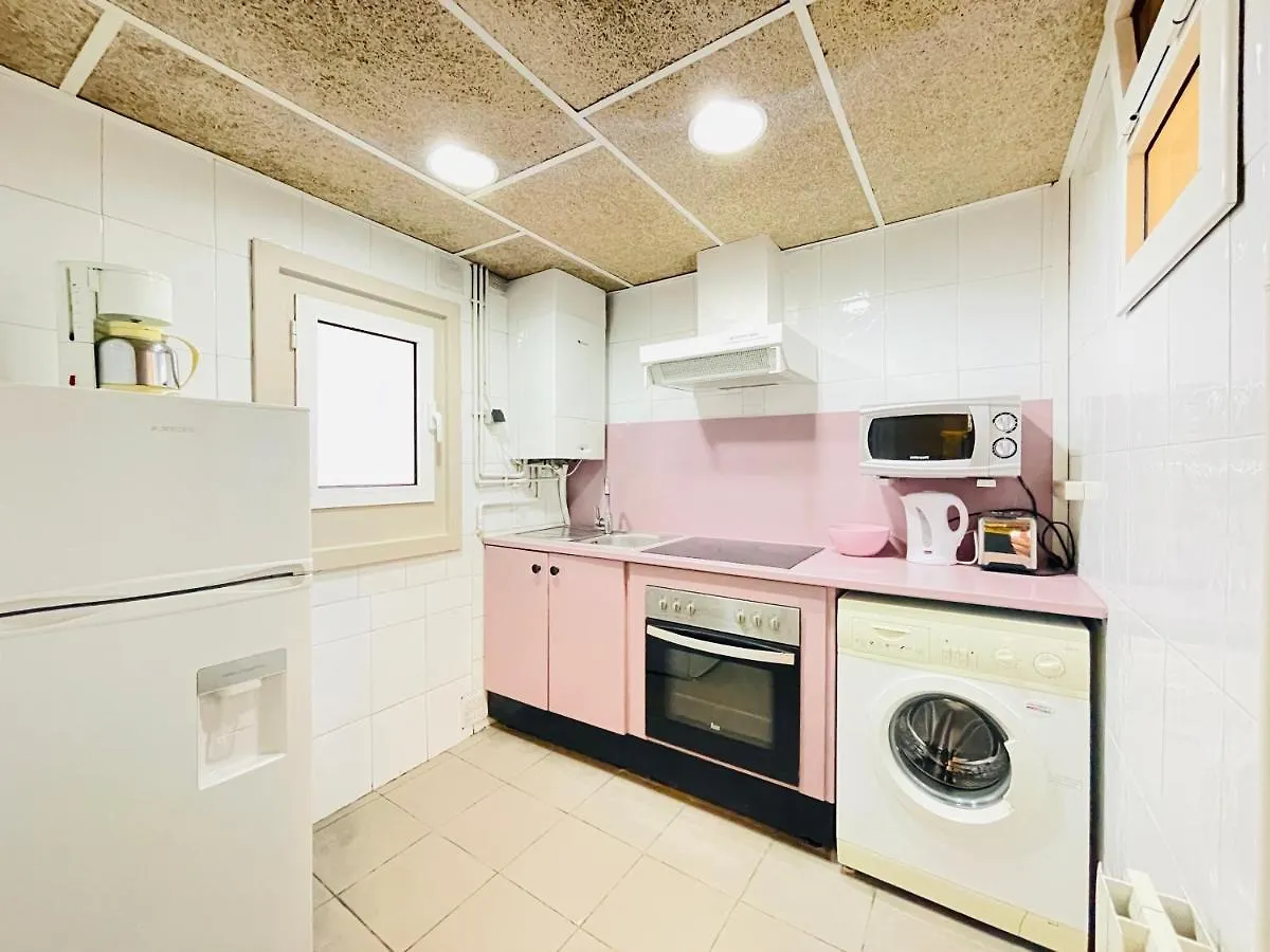Smartr Barcelona Ramblas Aparthotel